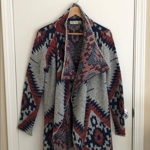 Beautiful knit cardigan